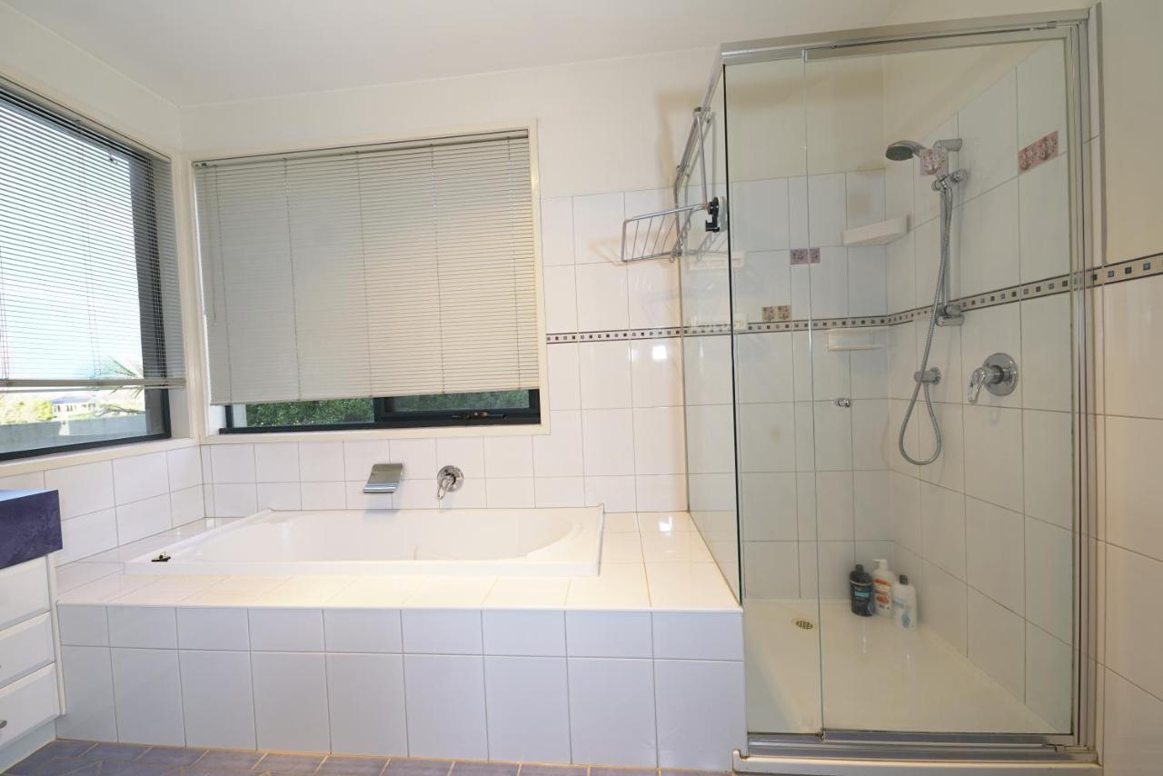 Luxury 7Brm Entire House Lakeview Blackswans Wifi Bbq Resort Point Cook Exteriör bild
