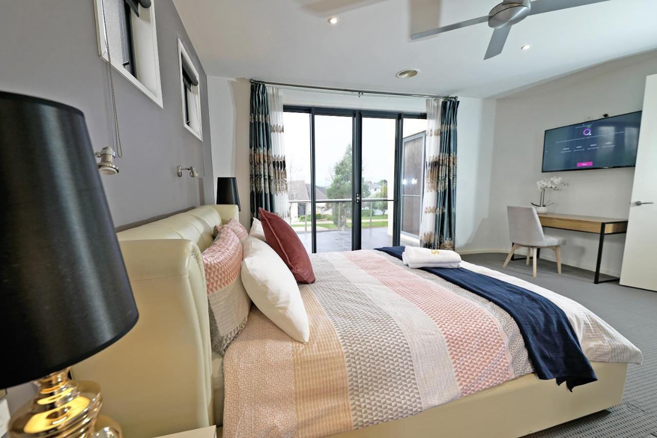 Luxury 7Brm Entire House Lakeview Blackswans Wifi Bbq Resort Point Cook Exteriör bild