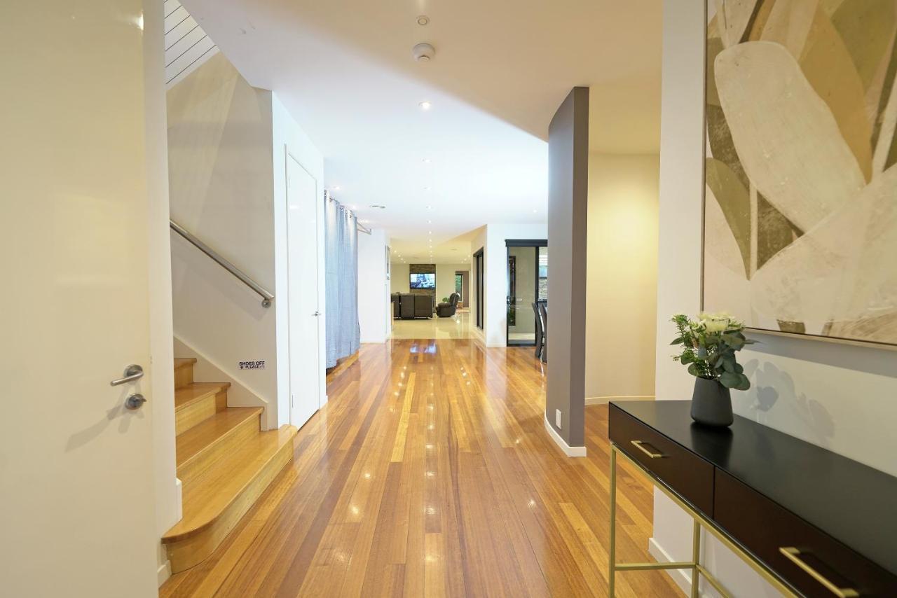 Luxury 7Brm Entire House Lakeview Blackswans Wifi Bbq Resort Point Cook Exteriör bild