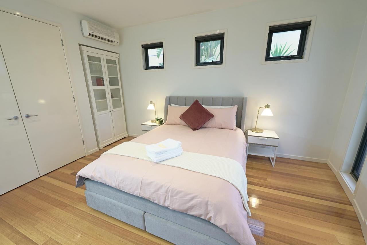 Luxury 7Brm Entire House Lakeview Blackswans Wifi Bbq Resort Point Cook Exteriör bild